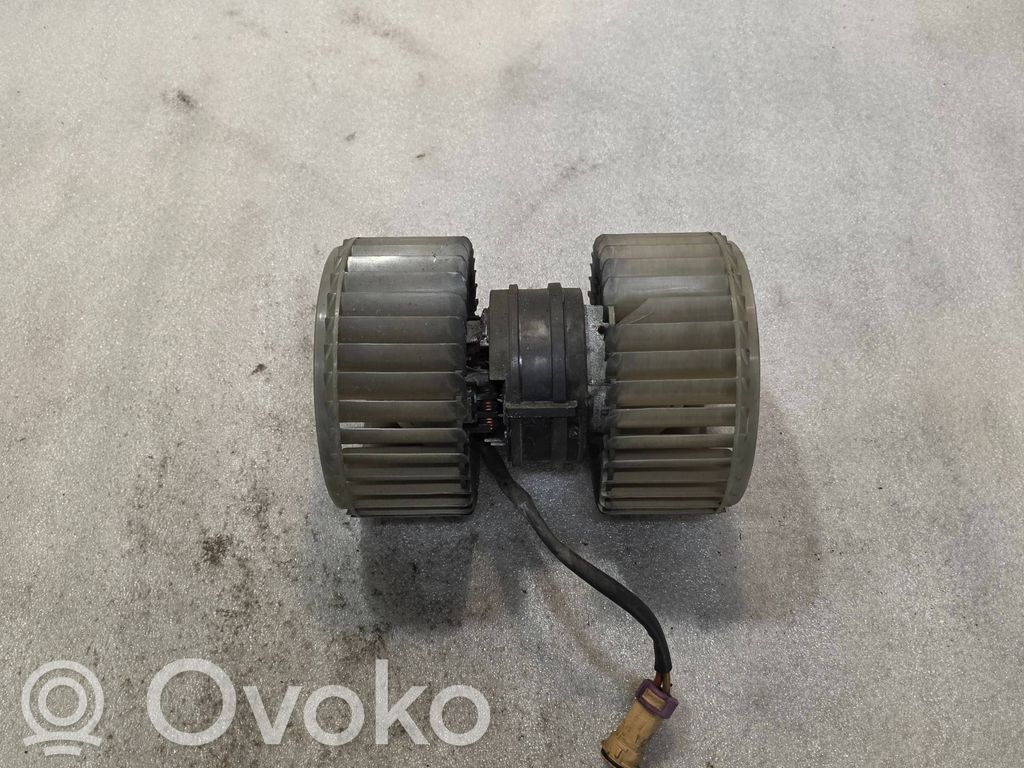 Audi A8 S8 D2 4D Pečiuko ventiliatorius/ putikas 