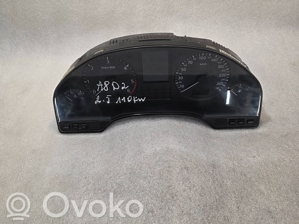 Audi A8 S8 D2 4D Speedometer (instrument cluster) 