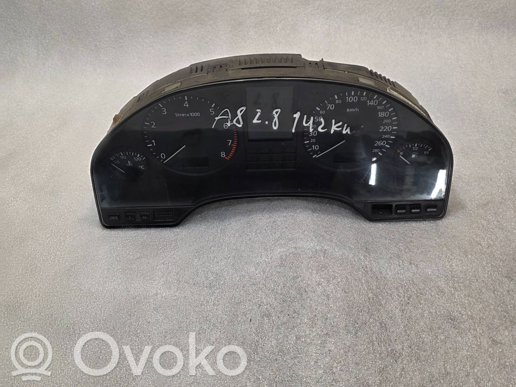 Audi A8 S8 D2 4D Nopeusmittari (mittaristo) 