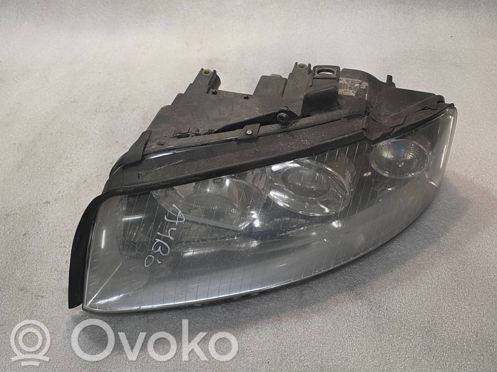 Audi A4 S4 B6 8E 8H Scheinwerfer 