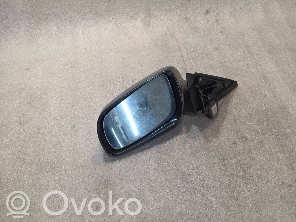 Audi A6 S6 C4 4A Elektryczne lusterko boczne drzwi przednich 