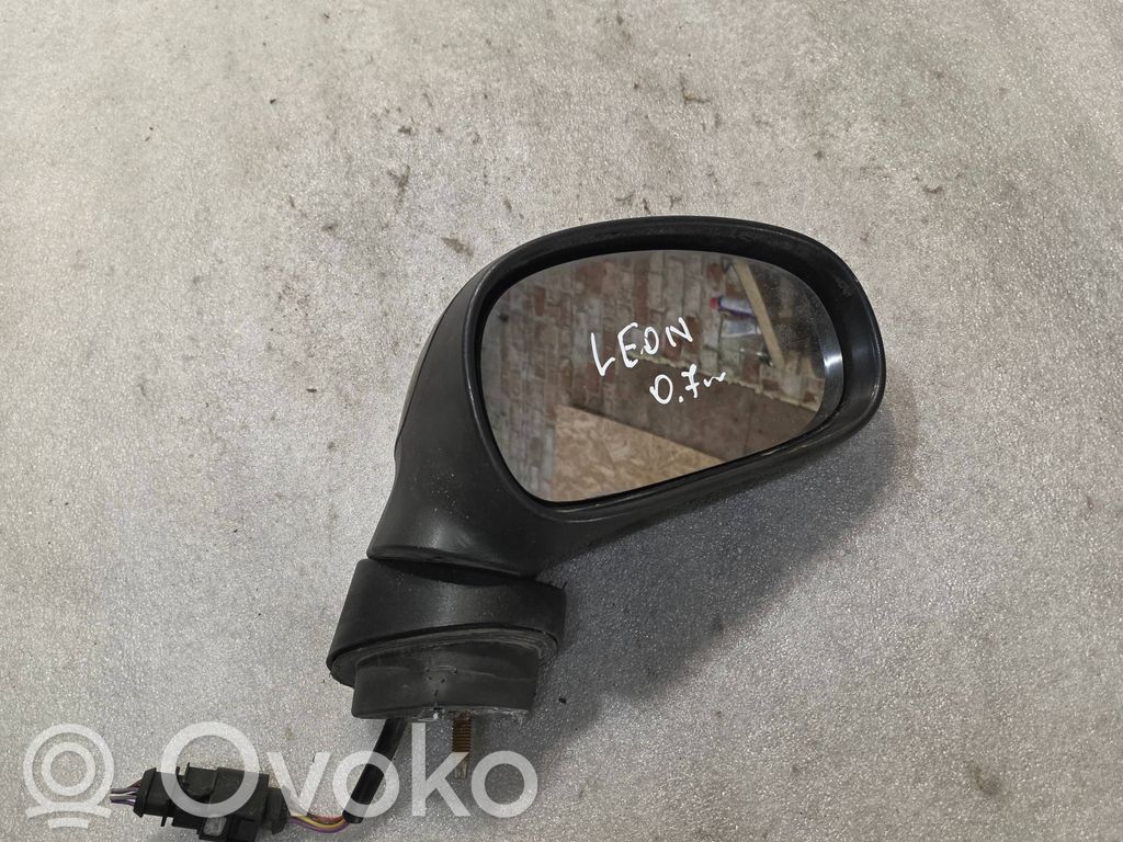 Seat Leon (1P) Front door electric wing mirror 