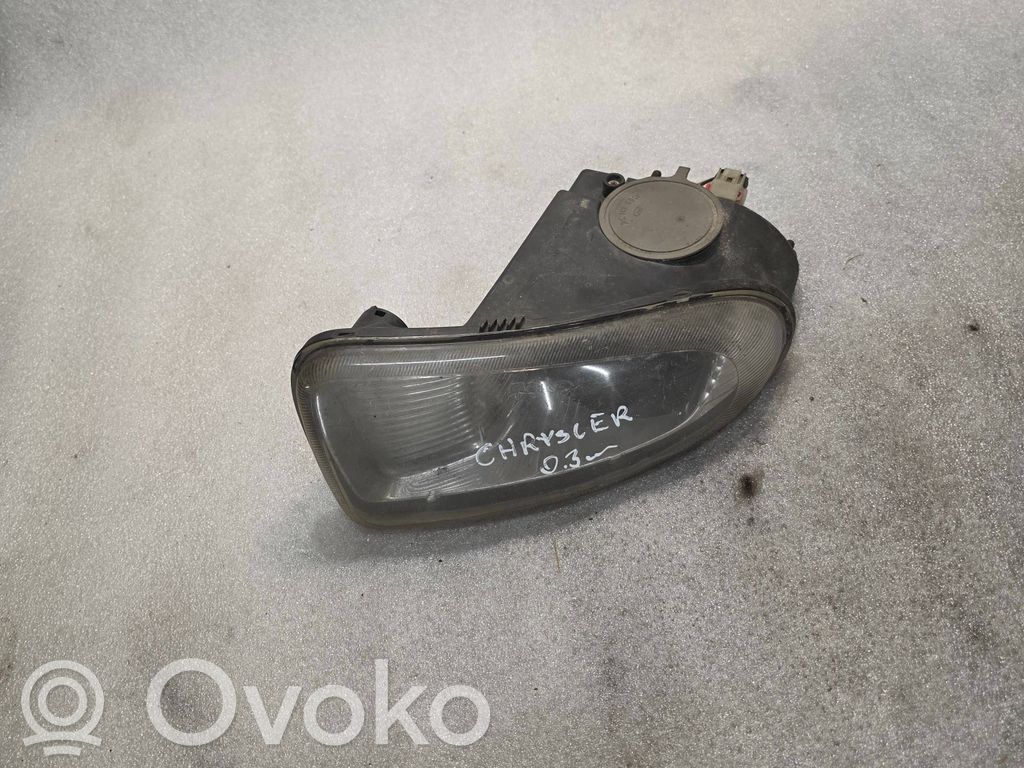 Chrysler Voyager Miglas lukturis priekšā 