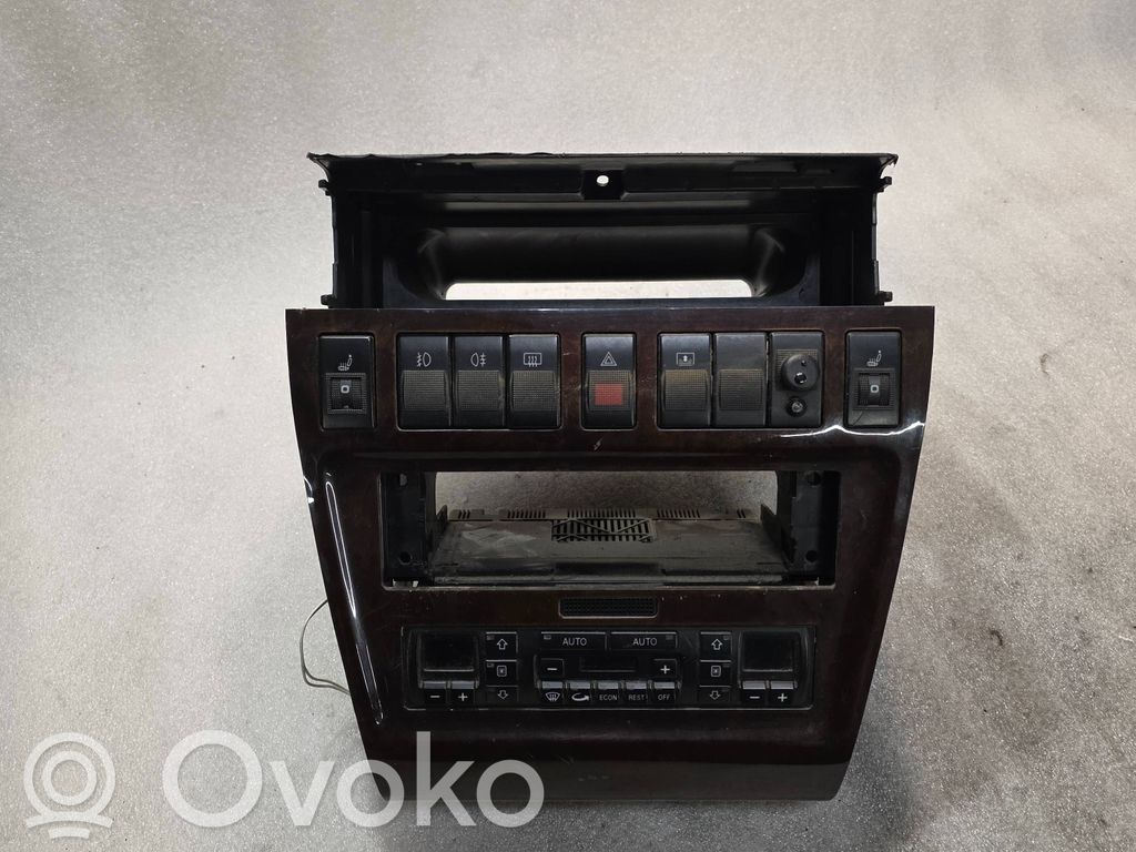 Audi A8 S8 D2 4D Center console 