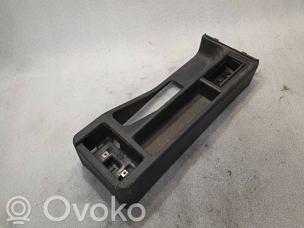 BMW 3 E36 Keskikonsoli 