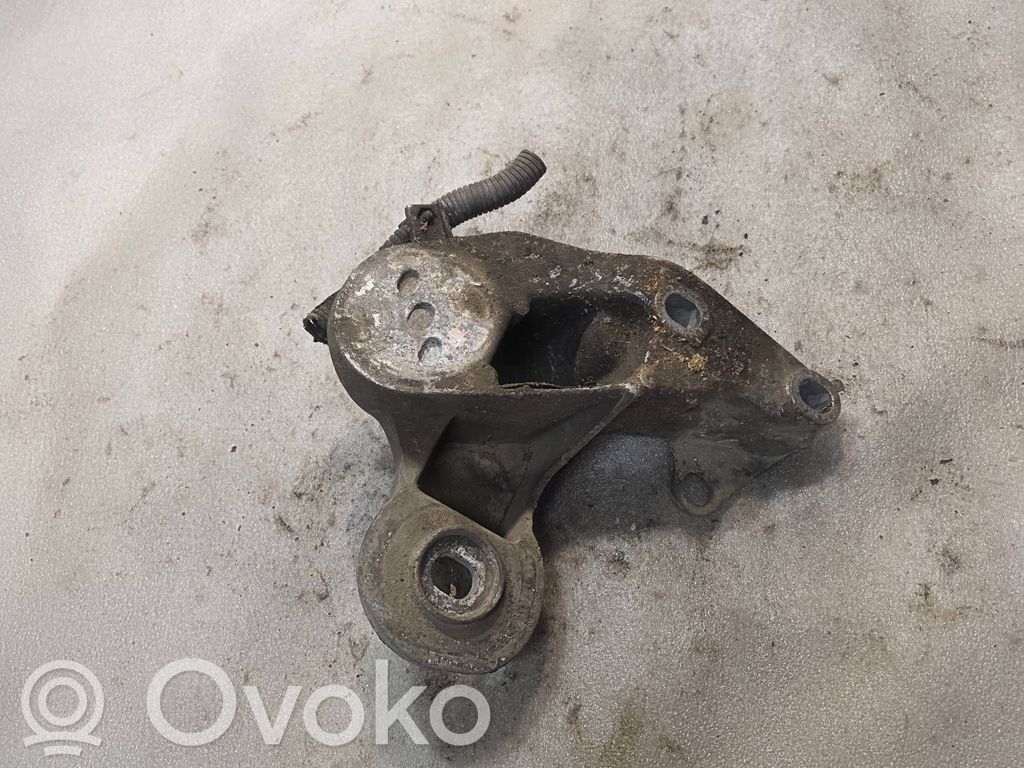 Audi A6 S6 C6 4F Engine mounting bracket 