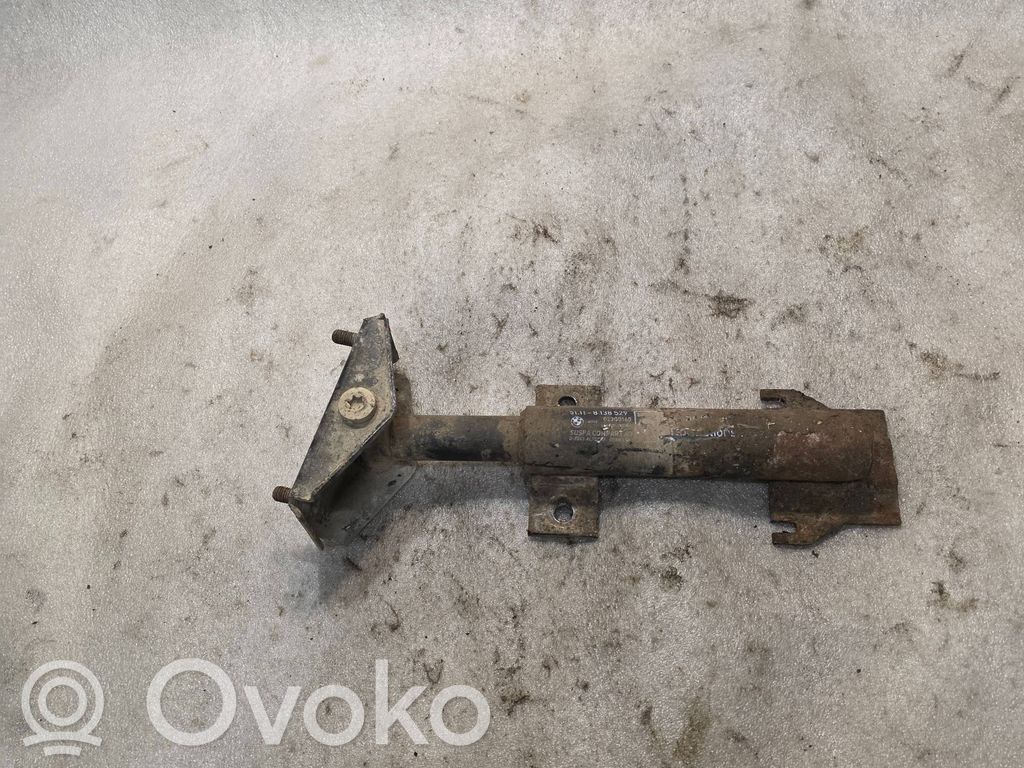 BMW 5 E34 Front bumper mounting bracket 