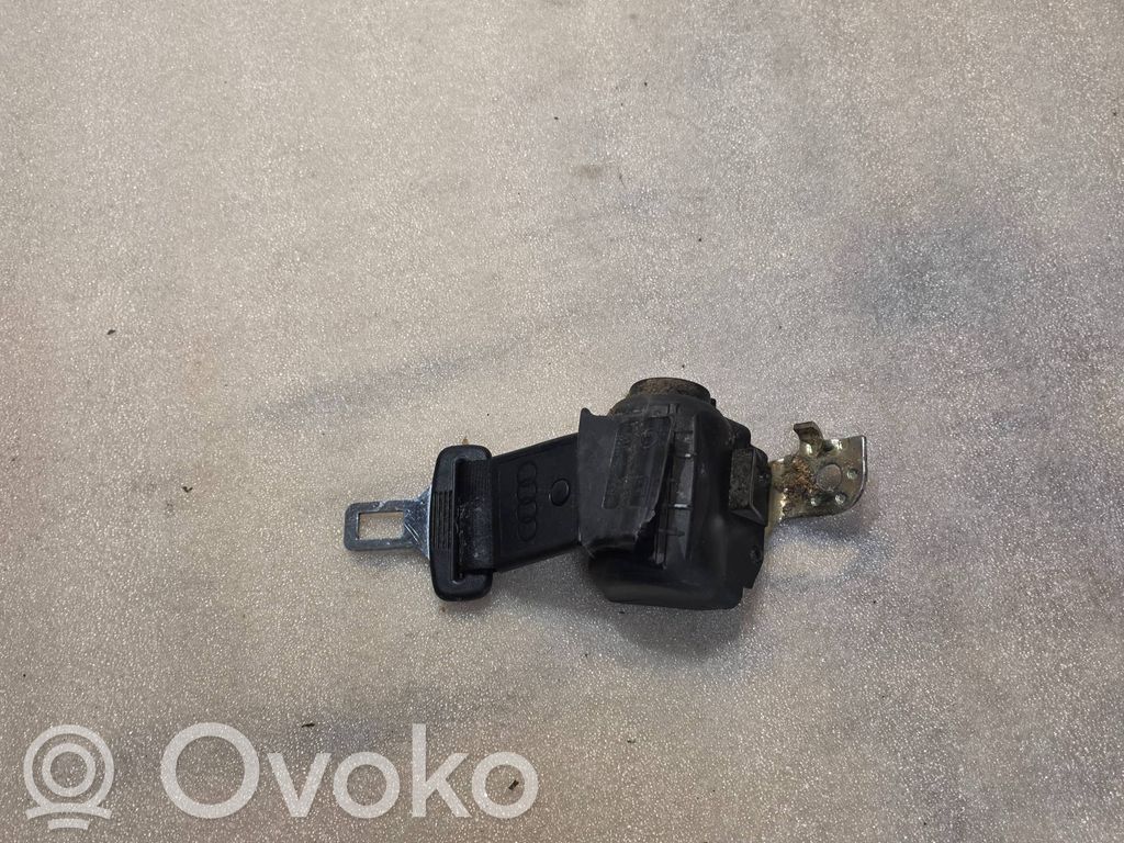 Audi A8 S8 D2 4D Saugos diržas vidurinis (gale) 
