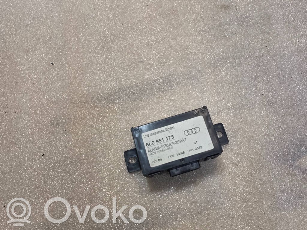 Audi A8 S8 D2 4D Signalizacijos valdymo blokas 