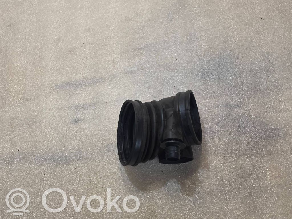 BMW 7 E38 Šļūtene (-es) / caurule (-es) 