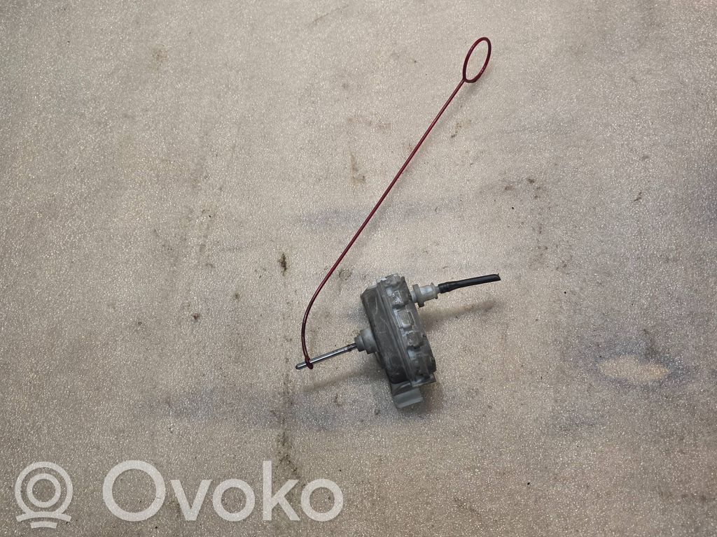Audi A8 S8 D2 4D Central locking vacuum pump 