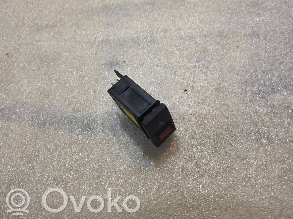 Audi A8 S8 D2 4D Botón interruptor de luz de peligro 