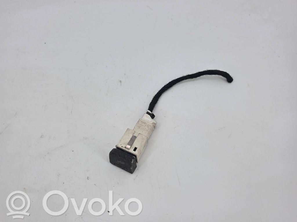 Audi A4 S4 B6 8E 8H ESP acceleration yaw rate sensor 