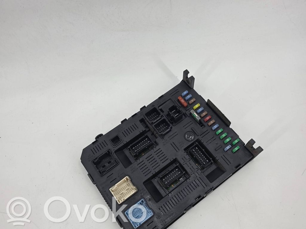 Citroen C4 I Módulo de fusible 