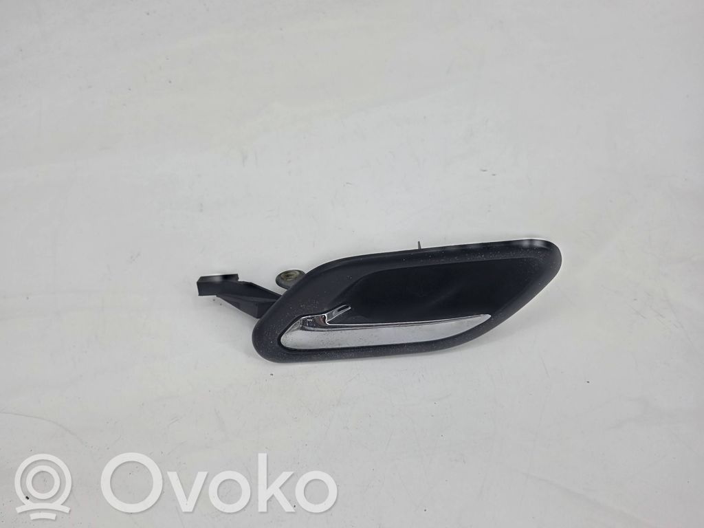 Front door interior handle   8226049