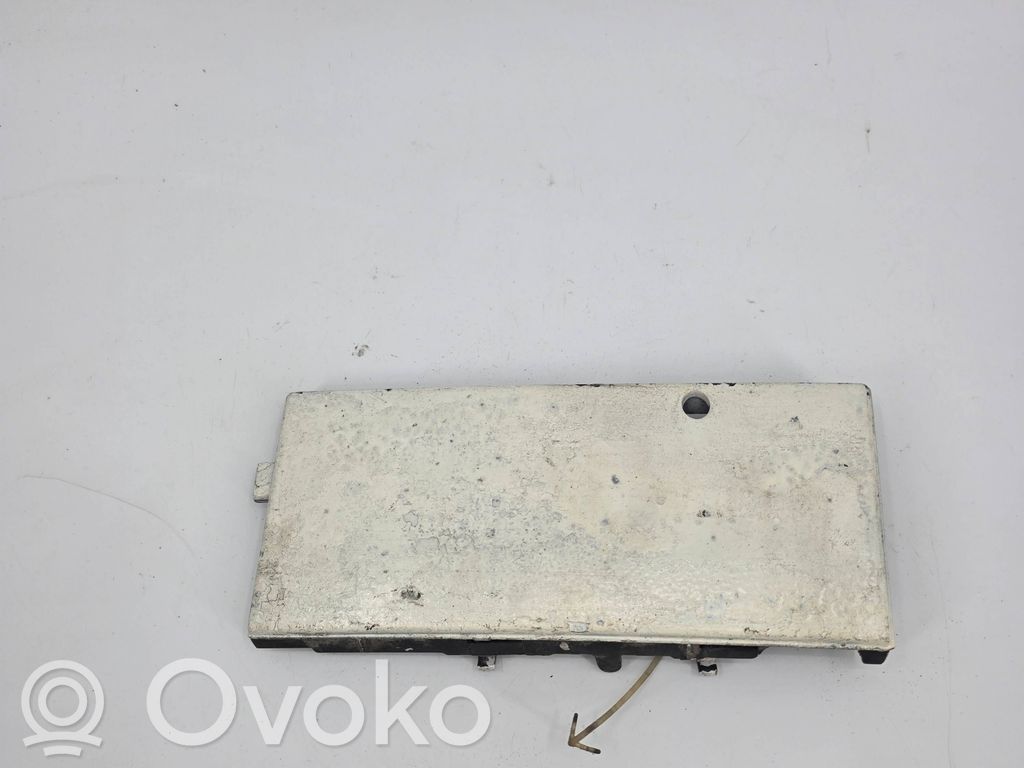 BMW 5 E34 Abdeckung Deckel Abschleppöse vorne 