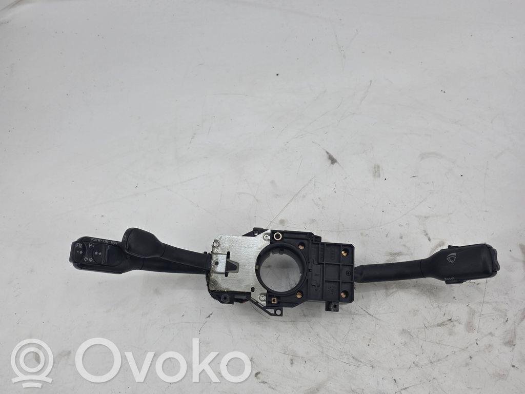 Audi A8 S8 D2 4D Wiper turn signal indicator stalk/switch 