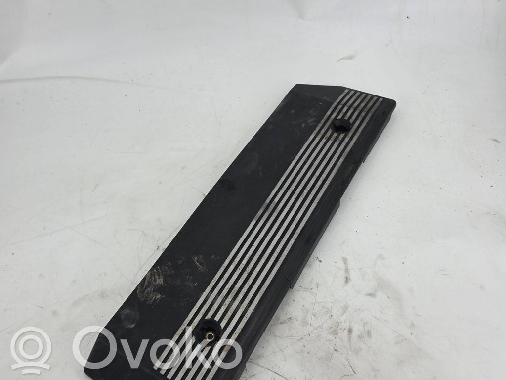Motorabdeckung   1331435950