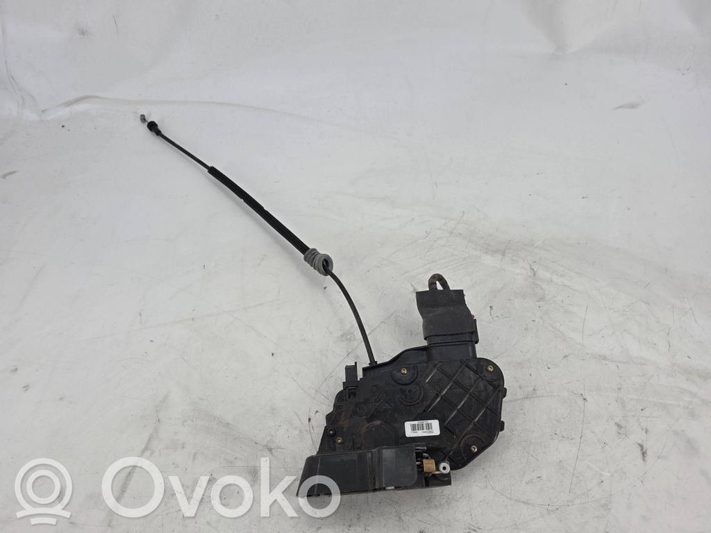 Volvo V50 Priekšpusē slēdzene 