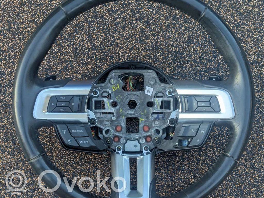 Ford Mustang VI Ohjauspyörä 