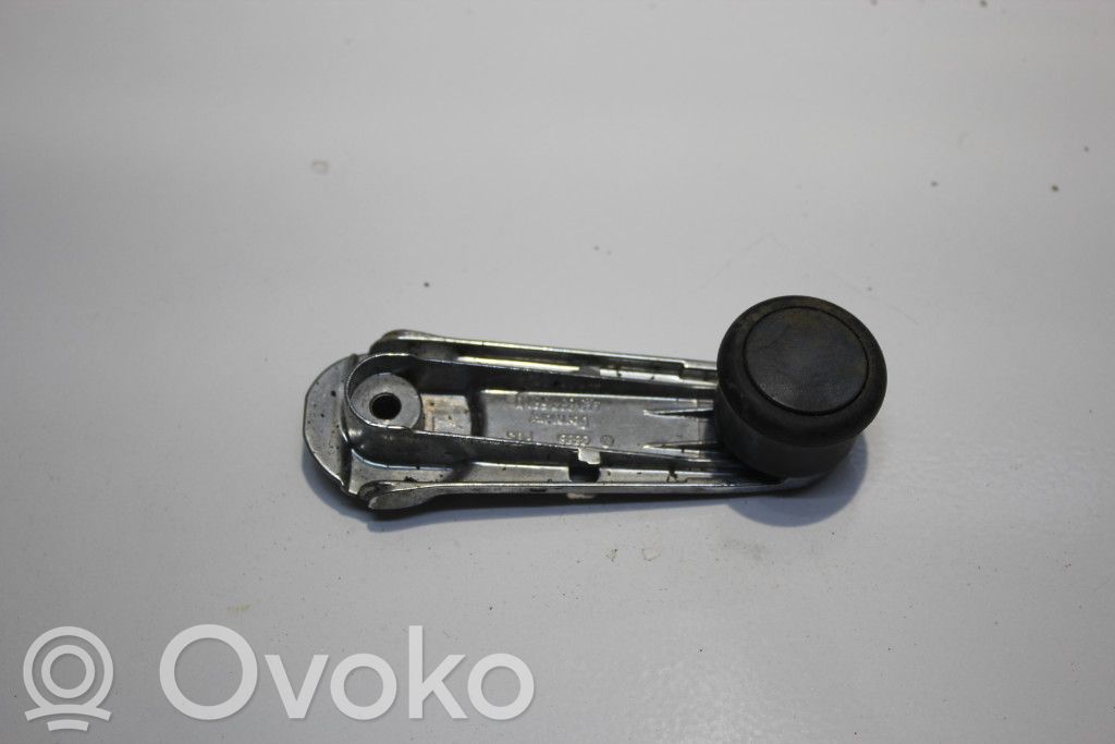 Audi 80 90 B3 Moldura del elevalunas de la puerta trasera 