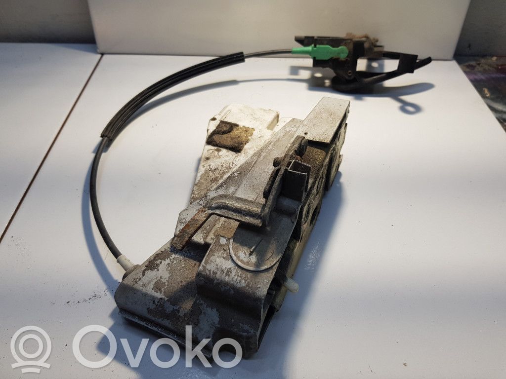 Volkswagen Sharan Priekšpusē slēdzene 