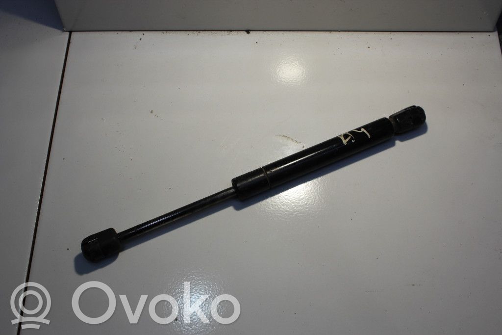 Audi A4 S4 B5 8D Tailgate/trunk strut/damper 