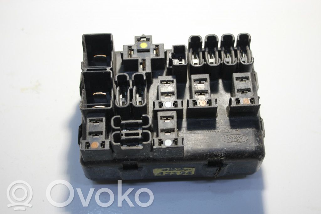 Ford Mondeo MK II Sicherungskasten 