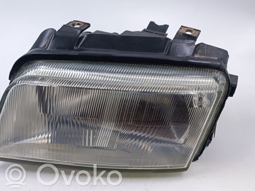Audi A4 S4 B5 8D Etu-/Ajovalo 