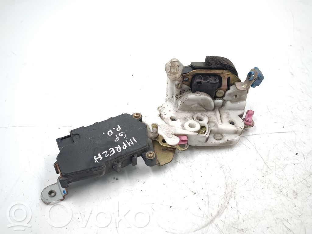 Subaru Impreza I Priekinio lango pakelėjo varikliukas 