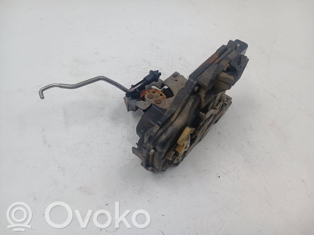 Audi A6 S6 C5 4B Cerradura de puerta delantera 