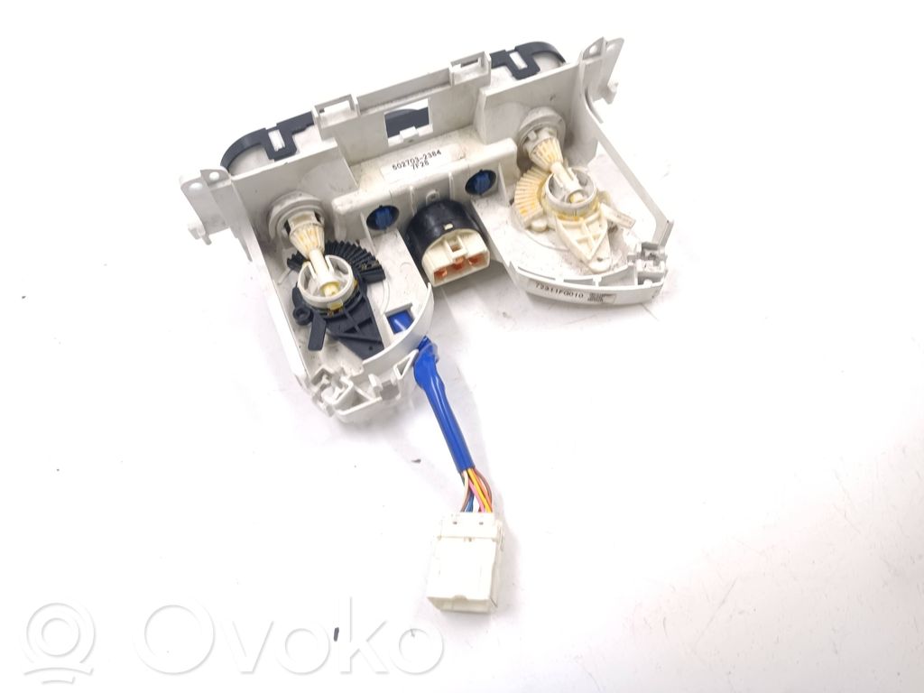 Subaru Impreza III Climate control unit 