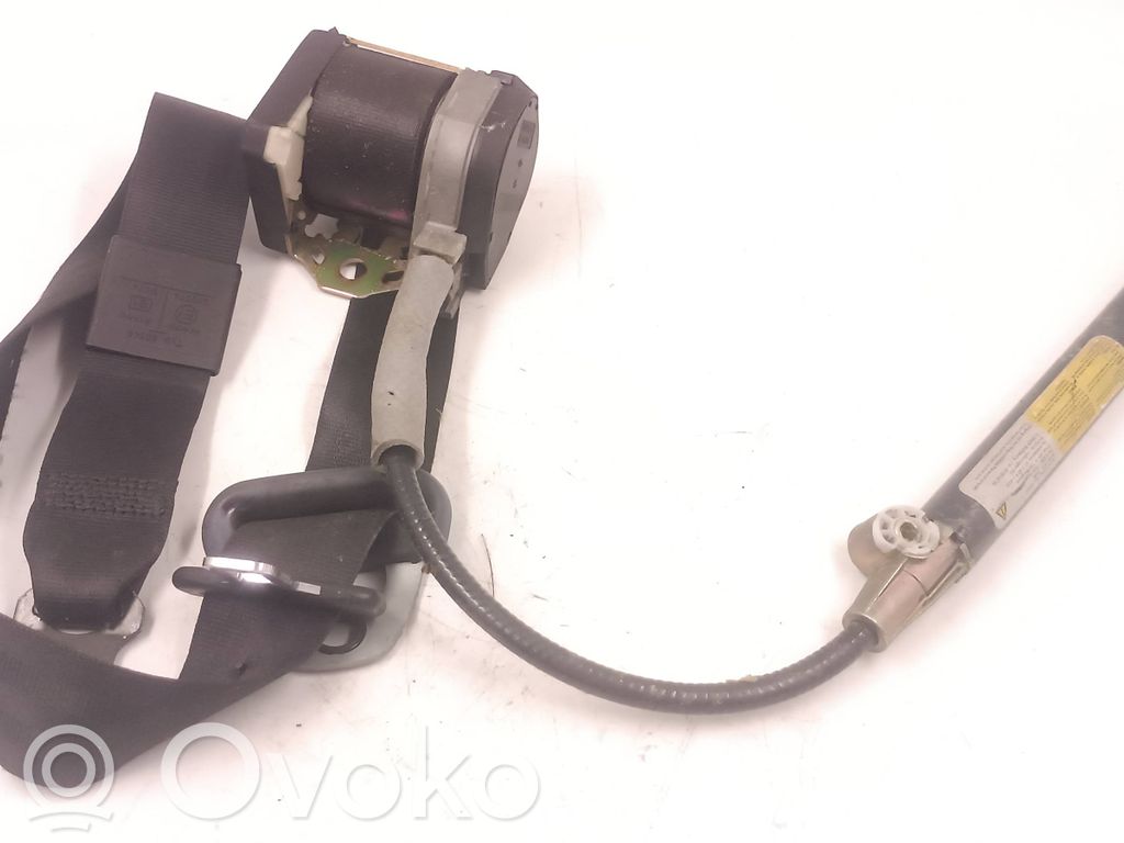 Volkswagen PASSAT B5 Cinturón trasero 