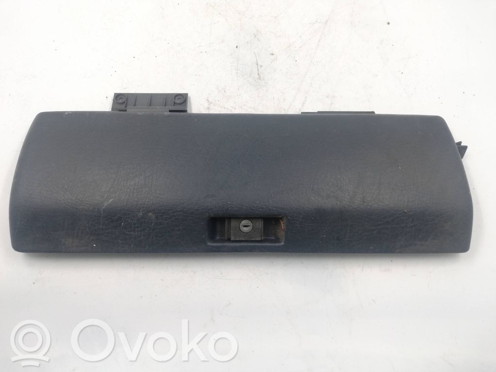 Audi 80 90 B2 Tapa/cubierta de la guantera 