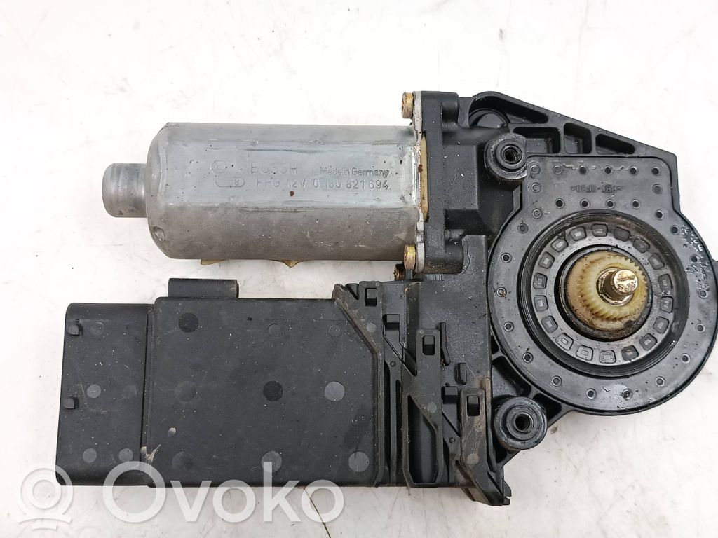 Volkswagen PASSAT B5 Motor macara geam ușă față 