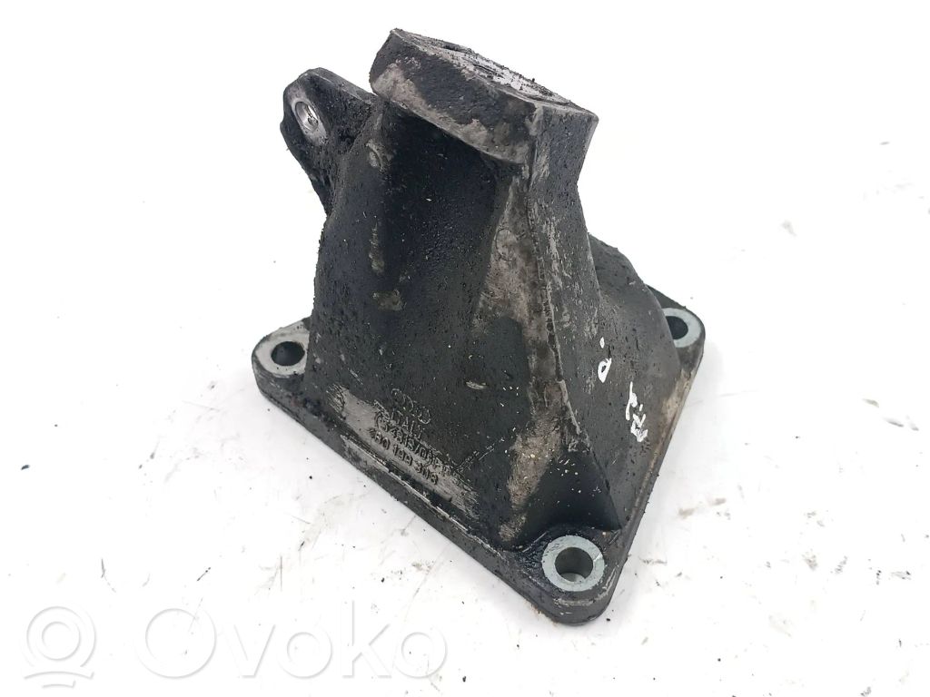 Audi A4 S4 B5 8D Engine mounting bracket 