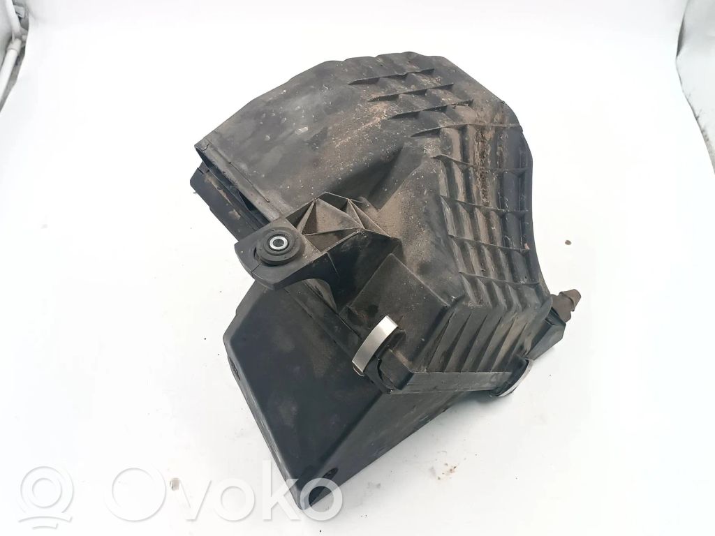 Air filter box   8D0129607,109631008