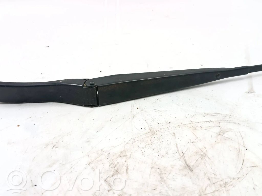 Front wiper blade arm   17632