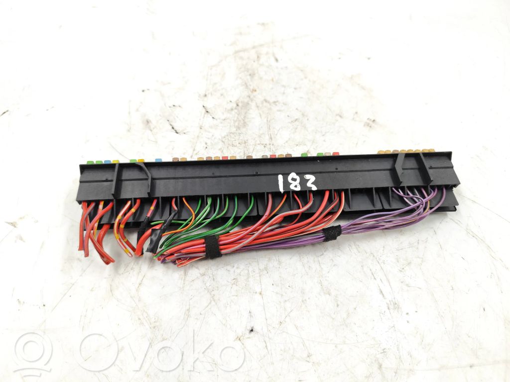BMW 5 E39 Fuse module 