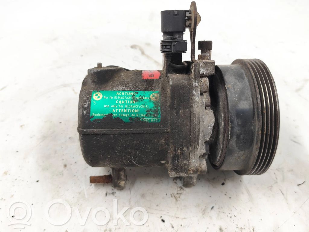 BMW 3 E36 Ilmastointilaitteen kompressorin pumppu (A/C) 
