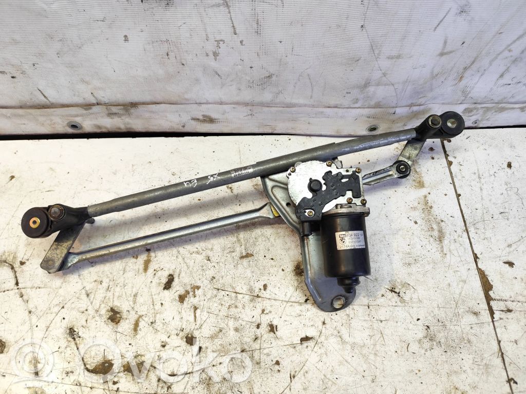 BMW X5 E53 Front wiper linkage and motor 