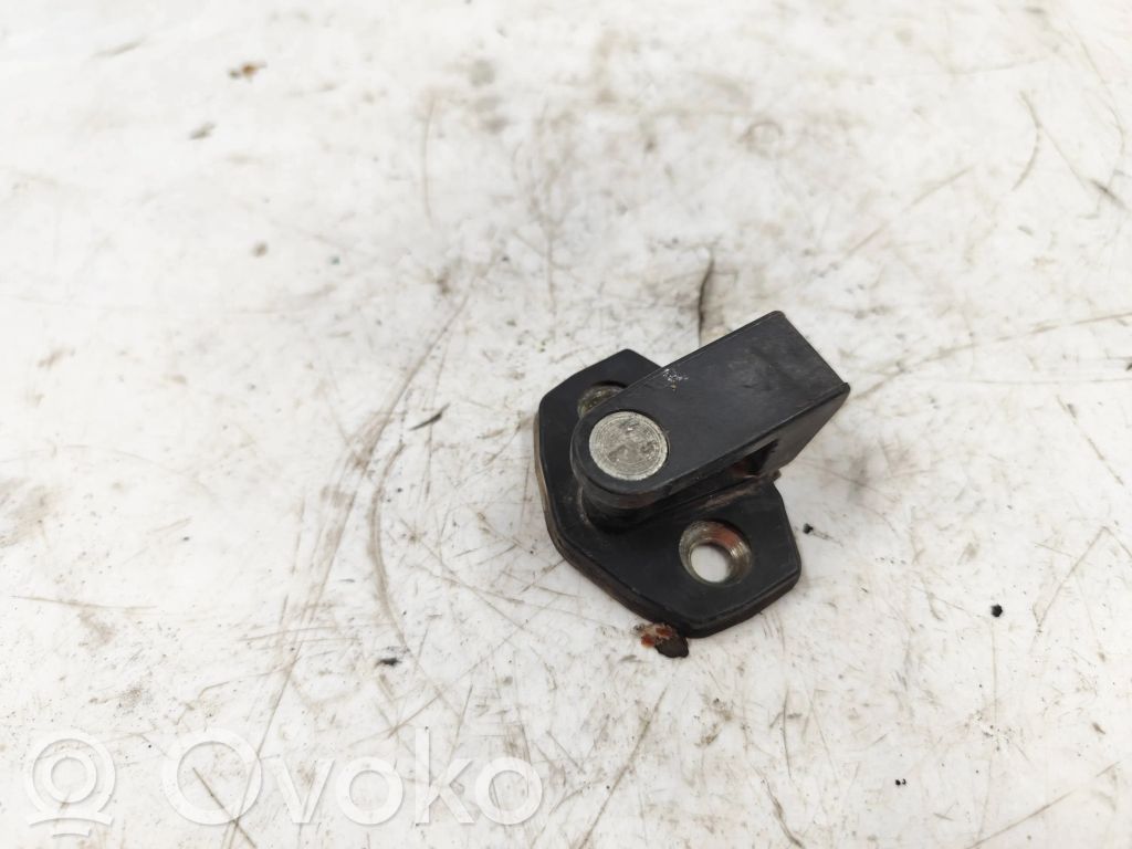 BMW 3 E36 Front door lock loop/hook striker 
