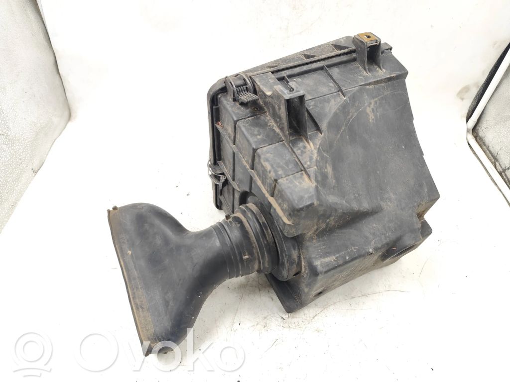 Air filter box   1727891