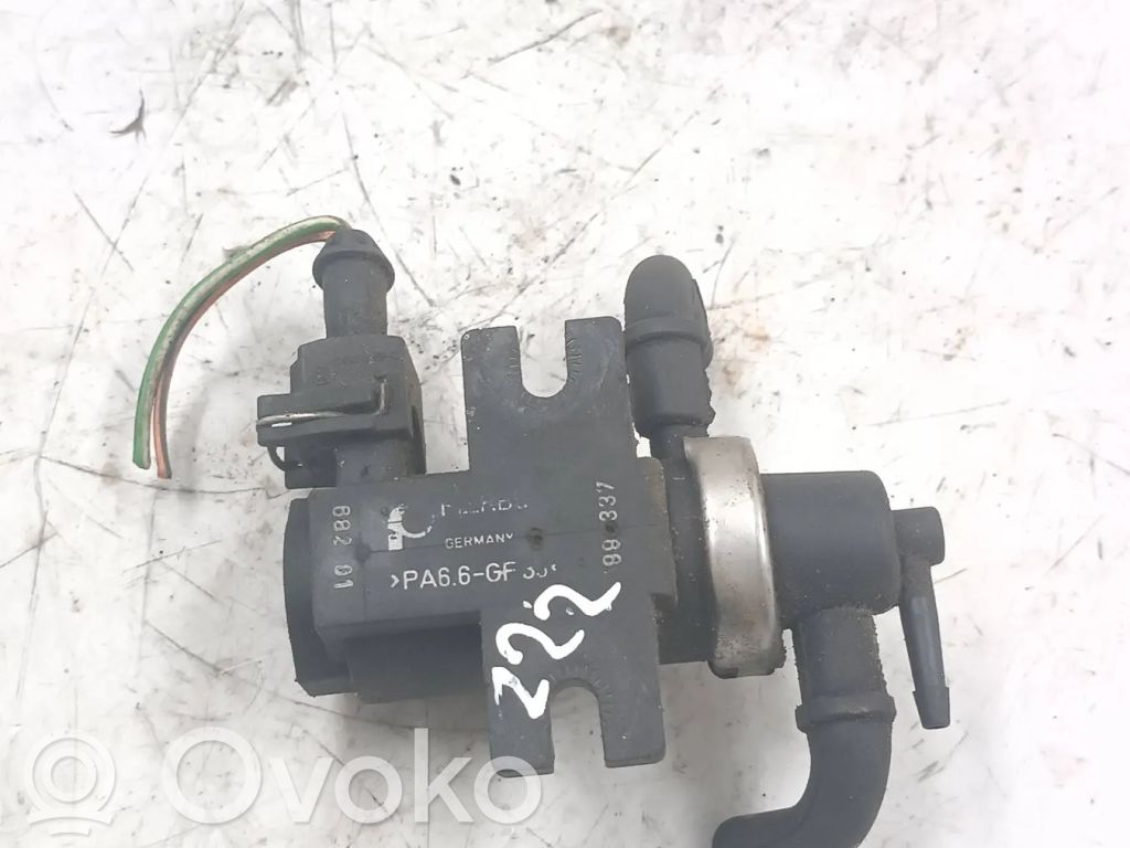 Volvo S80 Zawór podciśnienia / Elektrozawór turbiny 