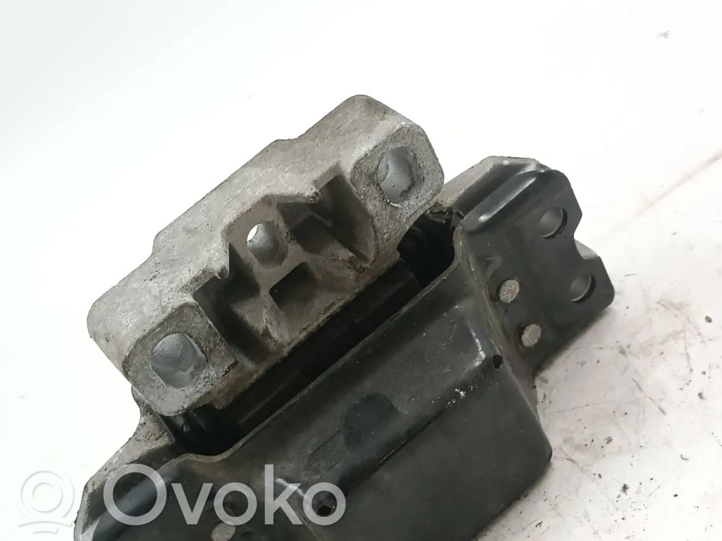 Audi A3 S3 8P Variklio pagalvė 