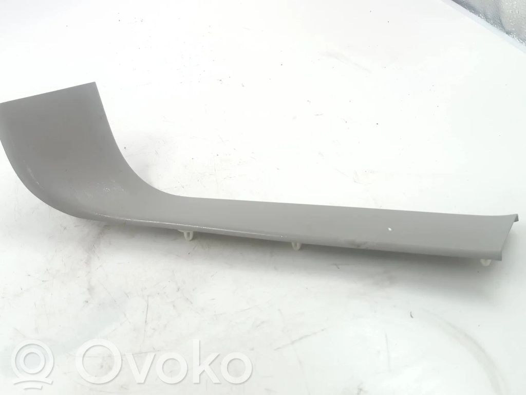 BMW 3 E90 E91 Tailgate/trunk side cover trim 