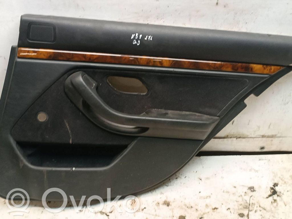 BMW 5 E39 Apmušimas galinių durų (obšifke) 
