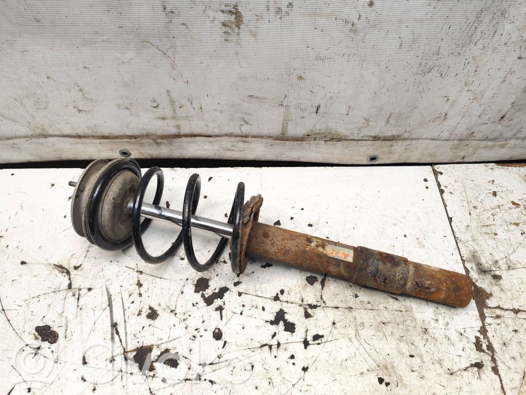 Front shock absorber with coil spring