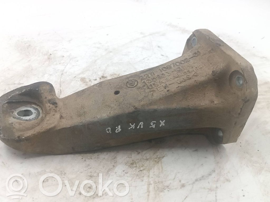 BMW X5 E53 Engine mounting bracket 