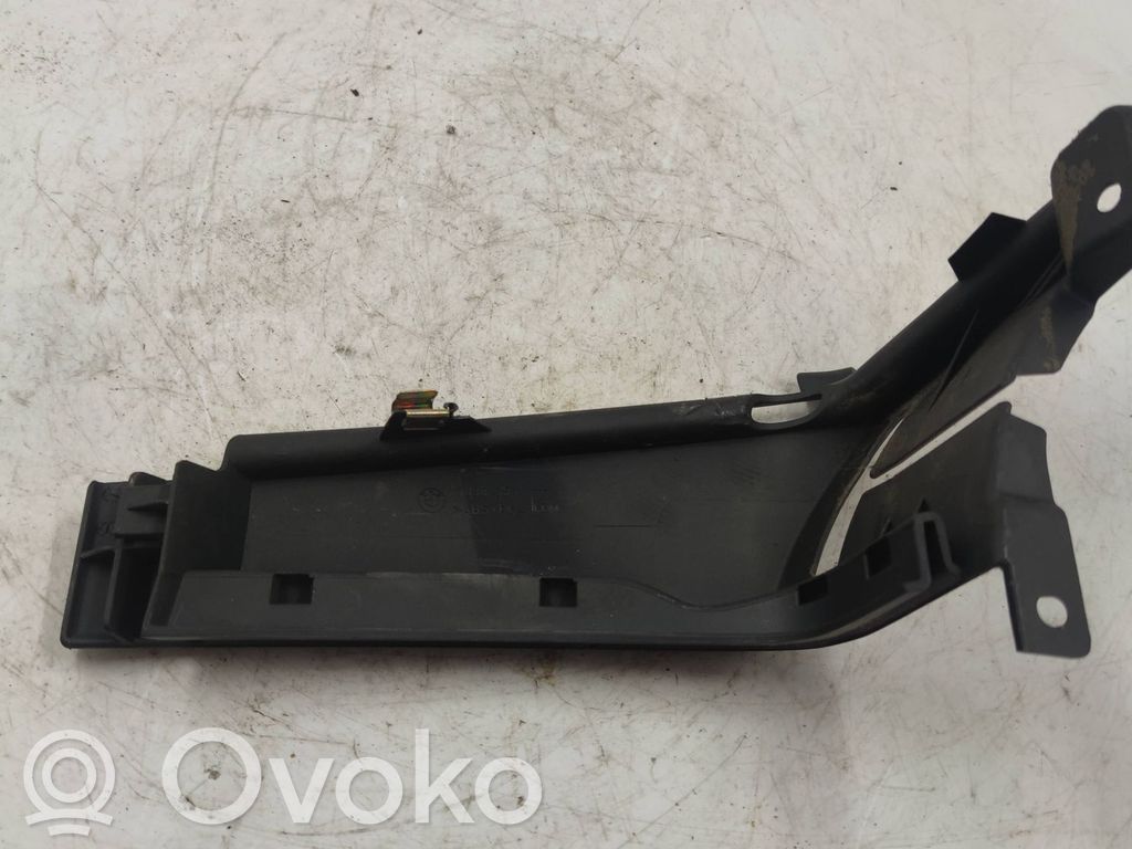 BMW 5 E60 E61 Verkleidung Sicherheitsgurt 